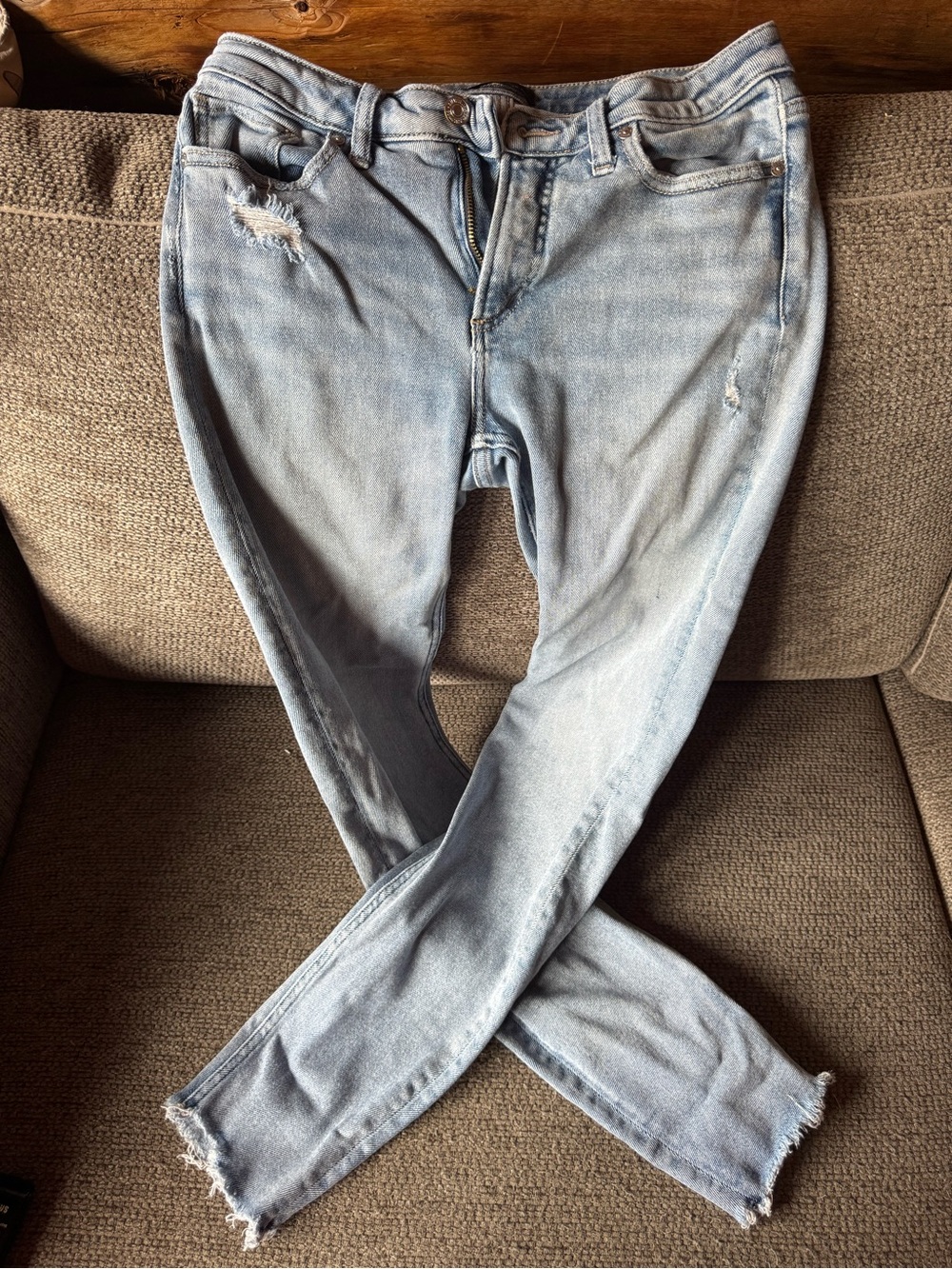 Silver Jeans Light Blue Skinny with Distressed Hem